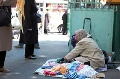 زندگی زنان سرپرست خانوار در پساجنگ، دستفروشی برای یک لقمه نان