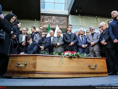 مراسم تشییع پیکر بهمن کشاورز
