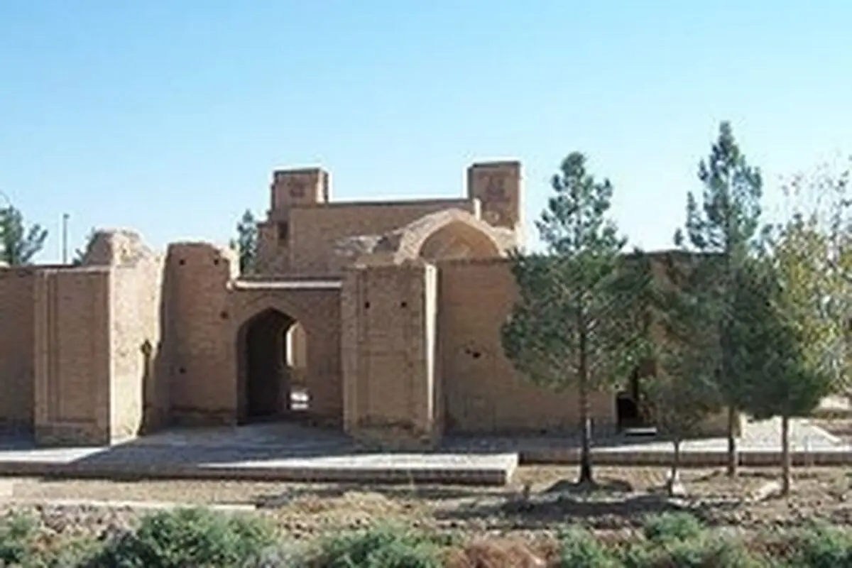 سرخه صدها جاذبه گردشگری و تاریخی قابل معرفی دارد