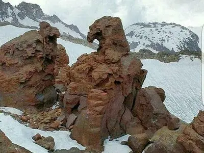 صخره‌ای عجیب در اردبیل+ عکس