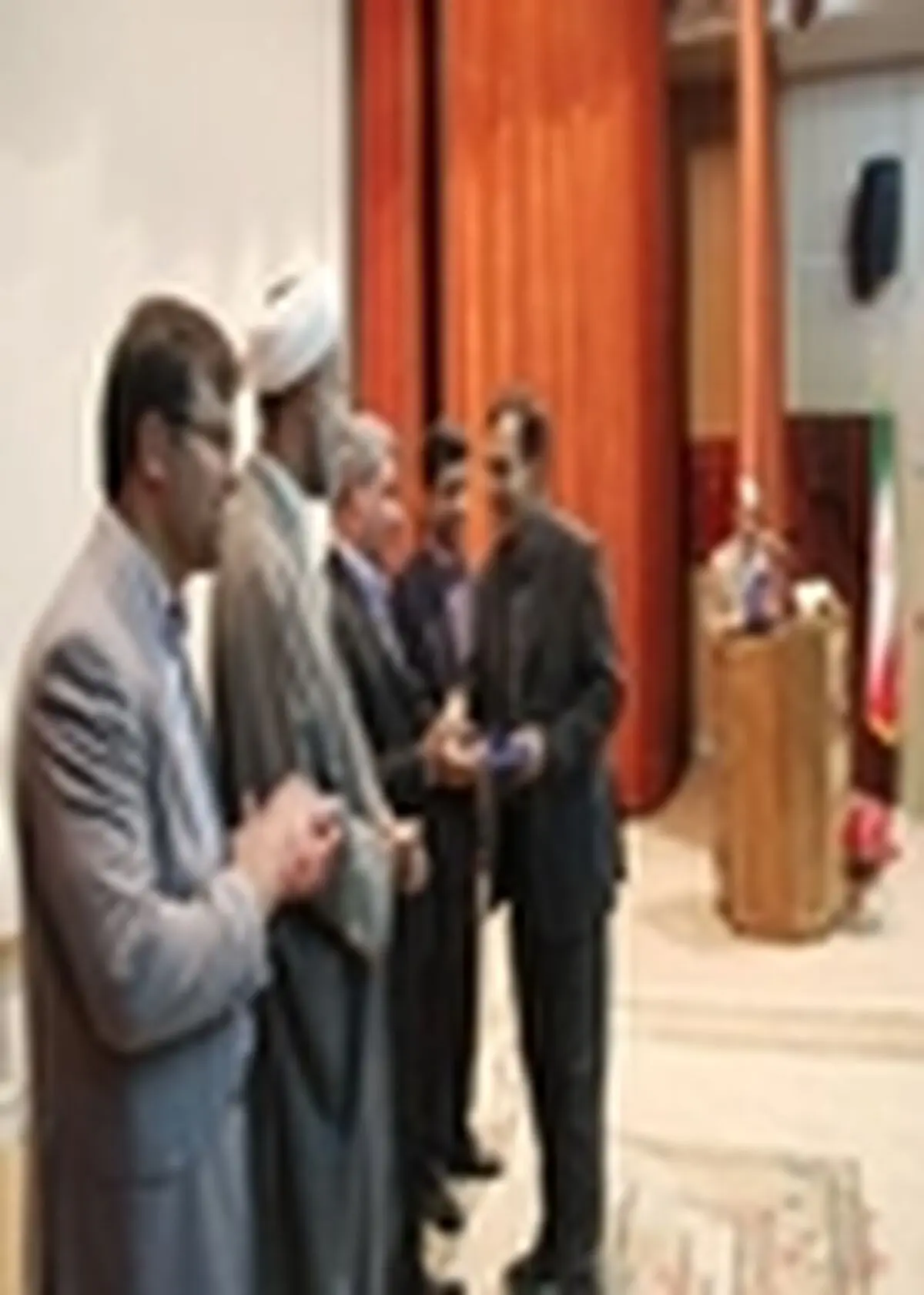 آیین تودیع و معارفه‌ی تعدادی از معاونین و مدیران دانشگاه شهرکرد برگزار شد