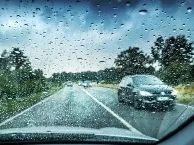 تشدید بارش باران و کاهش حداکثر ۶ درجه‌ای دمای هوای گیلان از امشب