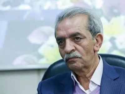 کسانی که برای اتاق برنامه دارند، وارد کارزار انتخابات شوند