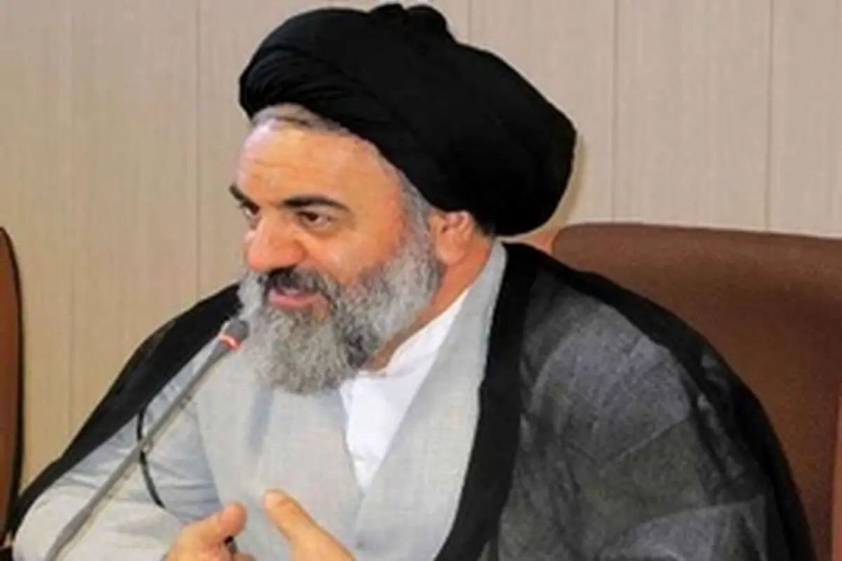دستگاه‌های فرهنگی بستر کتاب خوانی را در کردستان بیش از پیش فراهم کنند