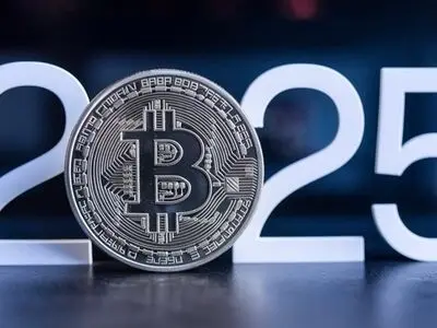 بررسی روند صعودی قیمت بیت کوین در سال 2025: تحلیل تکنیکال و فاندامنتال