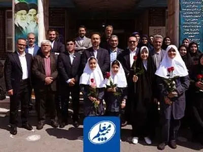 ادای احترام به معلمان و خانواده‌های معظم شهدای جنگ رمضان
