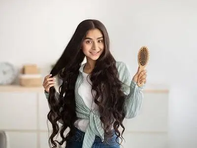 روش‌های ساده و طبیعی برای داشتن موهای بلند در زمان کوتاه