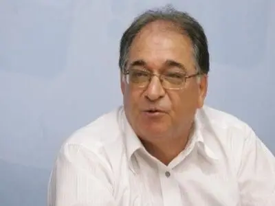 اقبالی: استقلال در همه پست‌ها مشکل دارد/ ارتباط منطقی بین خط هافبک و حمله وجود ندارد