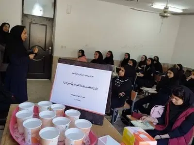اجرای برنامه مکمل یاری با آهن و ویتامین D در مدارس لرستان