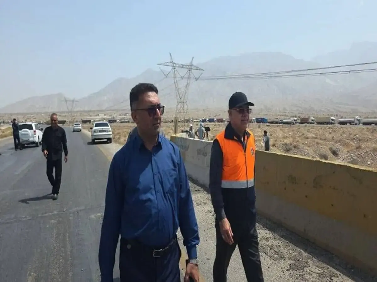 محور‌های مواصلاتی، پل‌ها و خطوط ریلی در کمتر از ۲۴ ساعت بازسازی یا جایگزین شدند/ جنایات جنگی دشمن پیگیری خواهد شد

