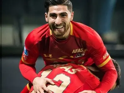 علیرضا جهانبخش: دست پروفسور سمیعی را می‌بوسم