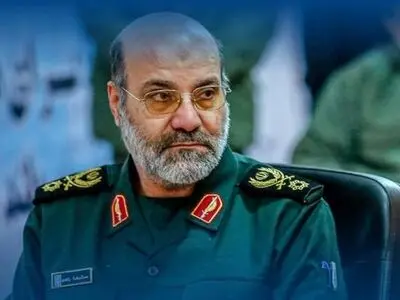 نظر شهید زاهدی درباره انتخاب بین معلمی و پاسداری