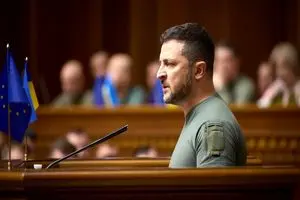 زلنسکی در اتخاذ تصمیم‌های منطقی و مذاکره ناتوان است