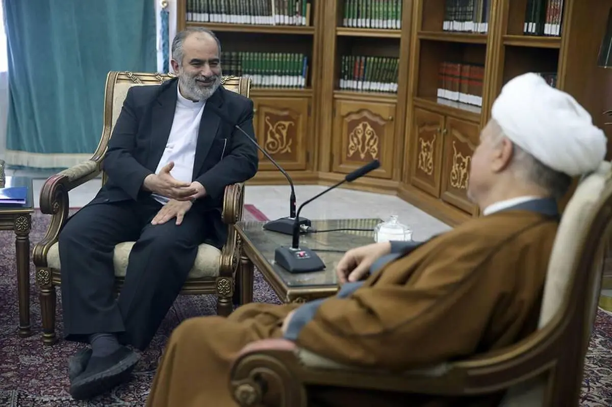 جای خالی آیت‌اله هاشمی در تنفیذ حسن روحانی