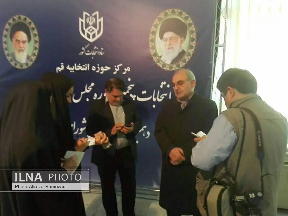 مشارکت ۱۲هزار نفر در برگزاری انتخابات در قم/ با متخلفان انتخاباتی برخورد می‌کنیم