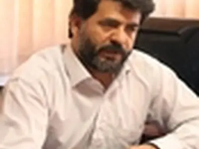 میانه‌روی به معنی کمرنگ شدن حقوق کار نیست
