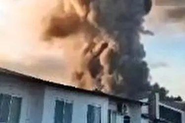 حریق انبار کارتن کاله آمل  به دلیل جوشکاری رخ داده است