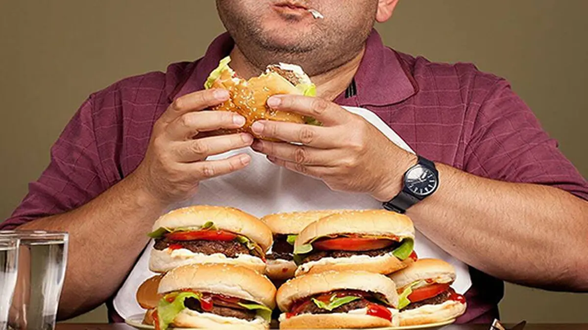چگونه از پرخوری عصبی جلوگیری کنیم؟ 