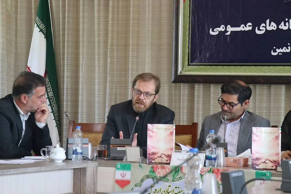 دومین نشست انجمن کتابخانه‌های نمین با تمرکز بر توسعه زیرساخت‌های فرهنگی برگزار شد