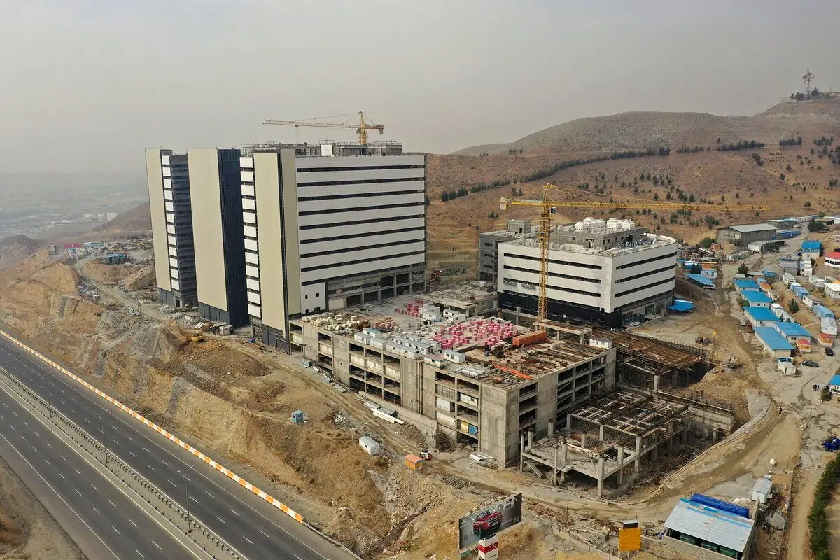 مشکل سند بیمارستان نوین شریعتی با پیگیری دادگستری استان تهران رفع شد