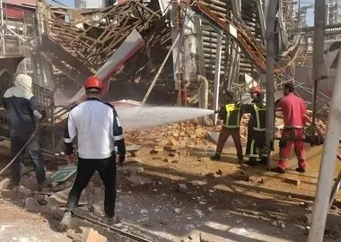 سوختگی ۳ نفر از کارکنان پالایشگاه آبادان/ مصدومان در بیمارستان طالقانی اهواز بستری شدند