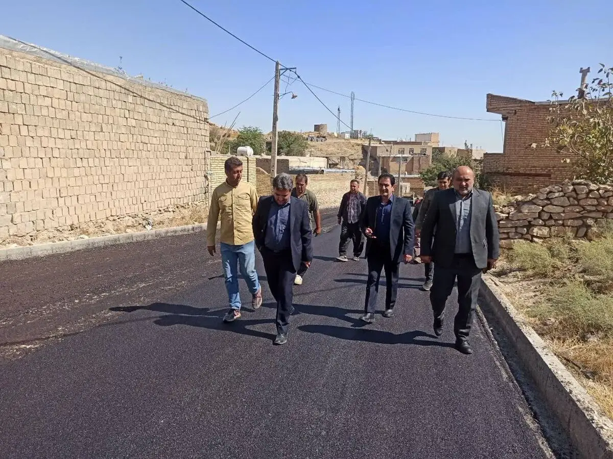 بهره برداری از آسفالت معابر روستای ناری‌ ارومیه 