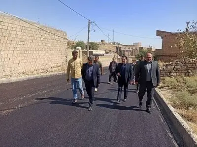بهره برداری از آسفالت معابر روستای ناری‌ ارومیه 