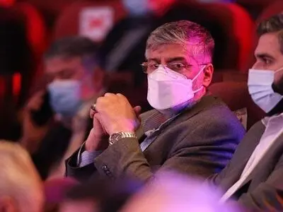  پولادگر: امروز آغاز فصل ورزش حرفه‌ای و باشگاهداری است/ ساختمان‌ها به استقلال و پرسپولیس هبه شده 