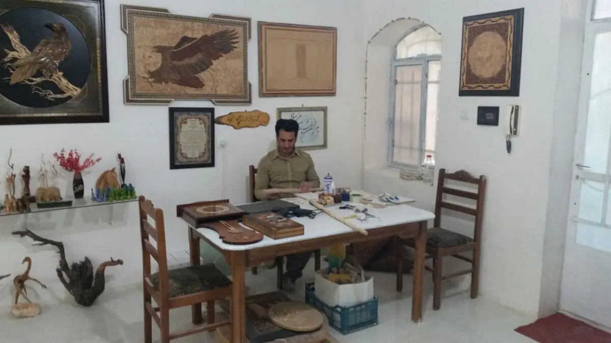 افتتاح اولین نمایشگاه و فروشگاه صنایع دستی روستایی کشور در اراک 