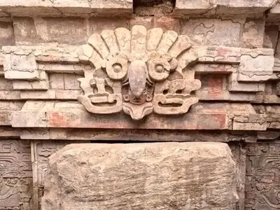 این مقبره جغدنشان ۱۴۰۰ سال قدمت دارد + عکس