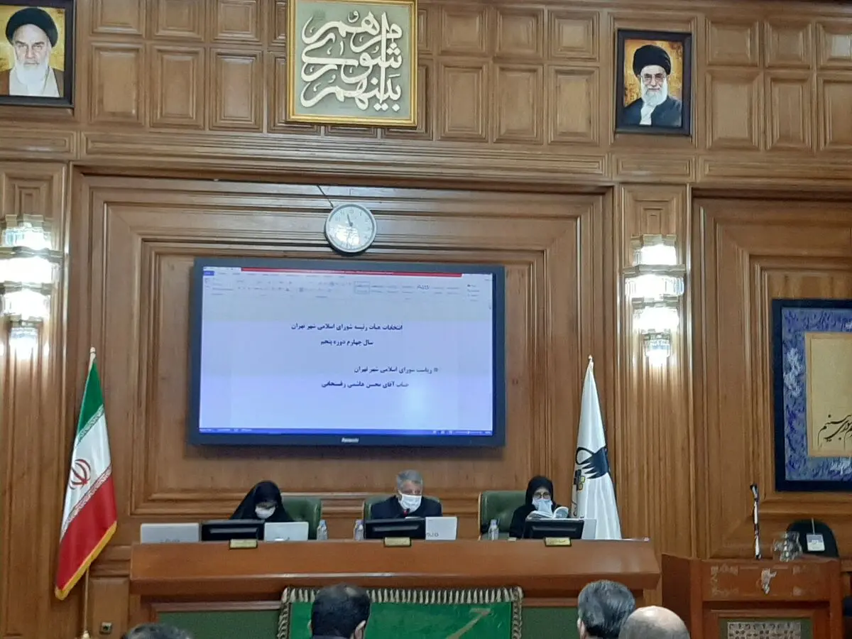 هاشمی رئیس شورای شهر باقی ماند