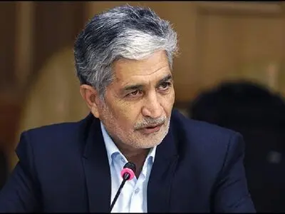 غربالگری مسافران خارجی در فرودگاه اصفهان/فعالیت اصناف پرخطر همچنان ممنوع/ برگزاری مراسم های عبادی ماه رمضان به صورت انفرادی