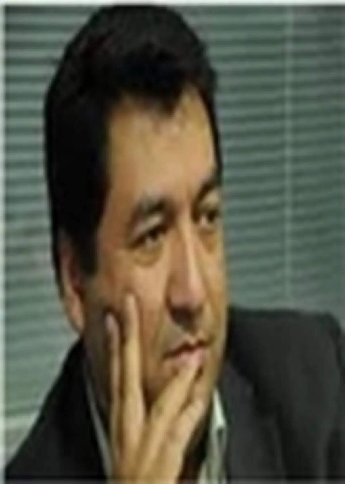 متون ادبی و شعر، همواره از تاثیرگذاری بیشتری بر اذهان عمومی برخوردار بوده است