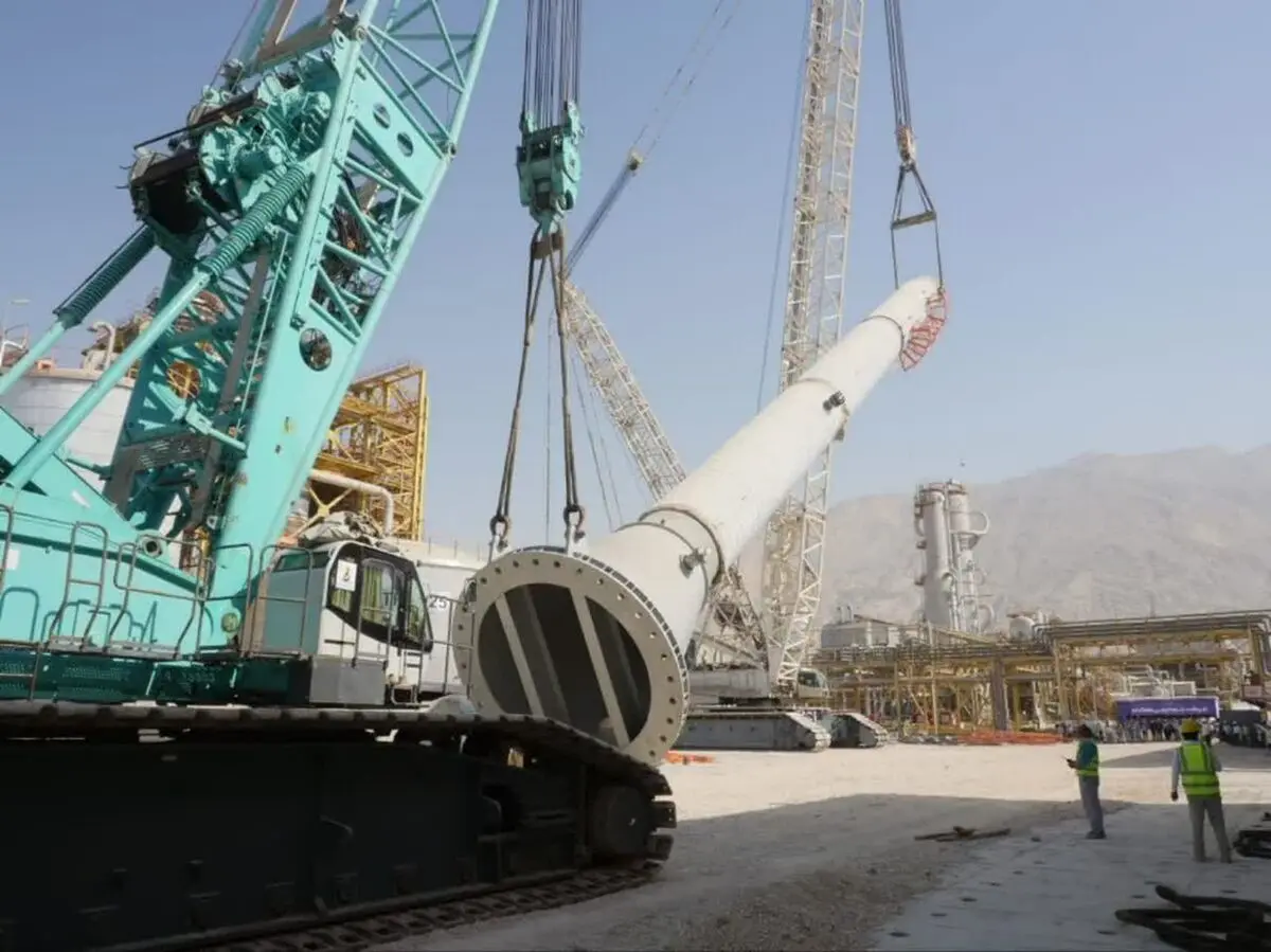 نصب راکتور ۴۰۰ تنی به دست مهندسان ایرانی 