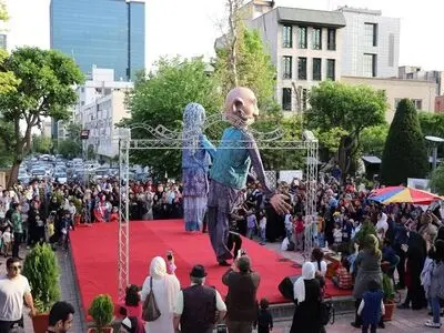 آغاز کار انجمن‌های خانه تئاتر در جشن
