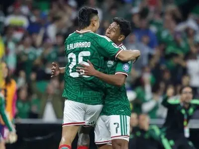 مکزیک 2 - 0 اکوادور ؛ دومین میزبان هم به یک هشتم صعود کرد