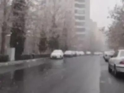 بارش برف در مناطق شمالی تهران + فیلم