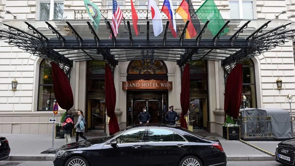 Three endgame scenarios loom large over Vienna talks