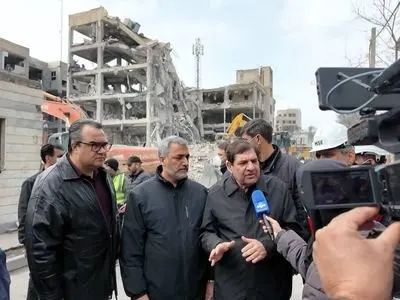 بازدید میدانی  مخبر از مناطق آسیب‌دیده در پی جنایت تروریستی آمریکا و رژیم صهیونیستی در شرق تهران