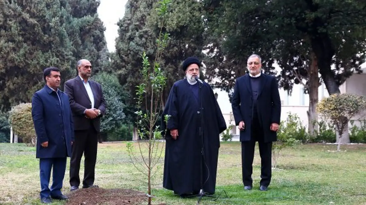 نباید اجازه دهیم احداث هیچ کارخانه و کارگاهی موجب آسیب به محیط زیست و ایجاد خطر برای مردم شود