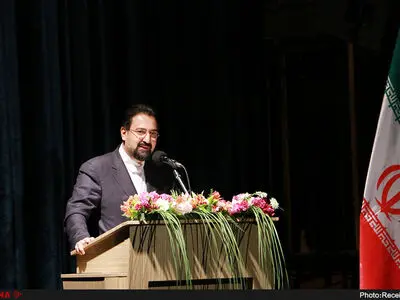 رونمایی از سردیس محمدرضا درویشی و احمد پژمان