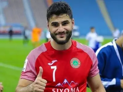 مهاجم هلندی از رقیب پرسپولیس جدا شد+عکس