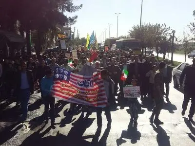 برپایی باشکوه راهپیمایی 13 آبان در بخش قلعه نو