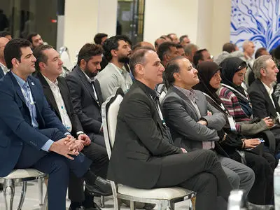 فراتر از گزارش سال: دانش و نوآوری کروز بر روی صحنه