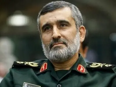 
العمید حاجی زادة: نواصل العمل لتطویر الاسلحة الذکیة 