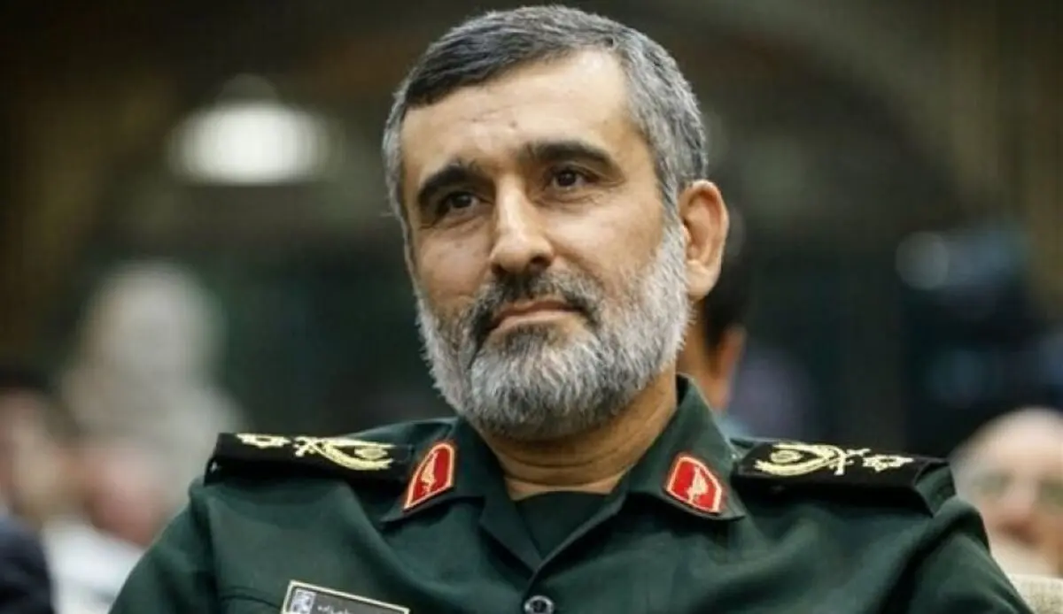 
العمید حاجی زادة: نواصل العمل لتطویر الاسلحة الذکیة 