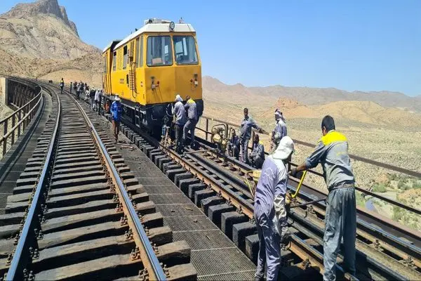 حقوق خرداد ماه کارگران ابنیه فنی تراورس پرداخت شد 