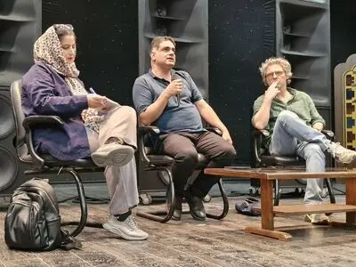 کار  پدر در «فیگور» درک پذیر نیست که مخاطب دنبال درک آن باشد