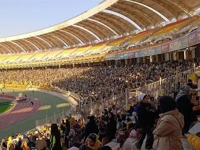 کلیپی جذاب از جدال سپاهان - پرسپولیس با حضور هواداران خانم (ویدئو)