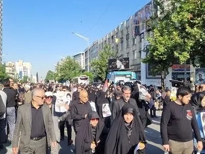 بازتاب حضور پرشور مردم تهران برای بدرقه رئیس‌جمهور شهید و همراهانش در خبرگزاری اسپوتنیک